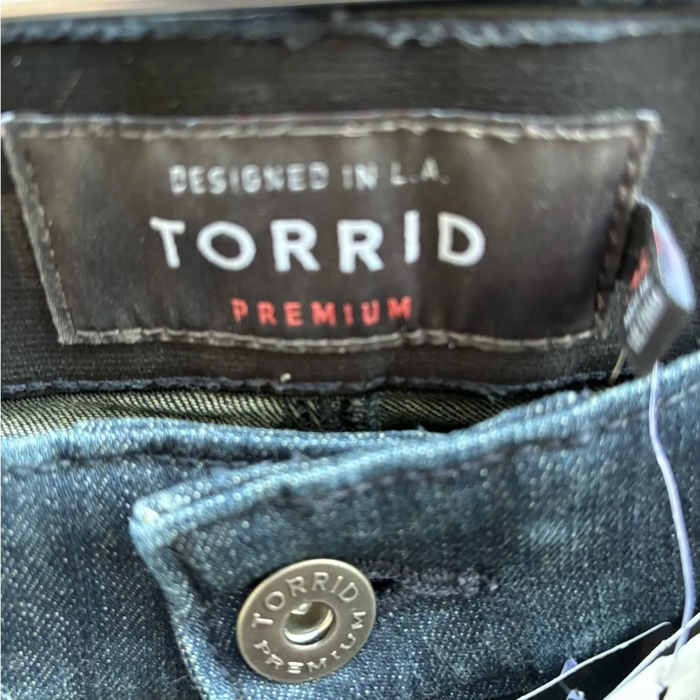 🎉NWT🎉 Torrid Premium Stretch Bombshell Skinny Sz 14s Jeans - Picture 7 of 9